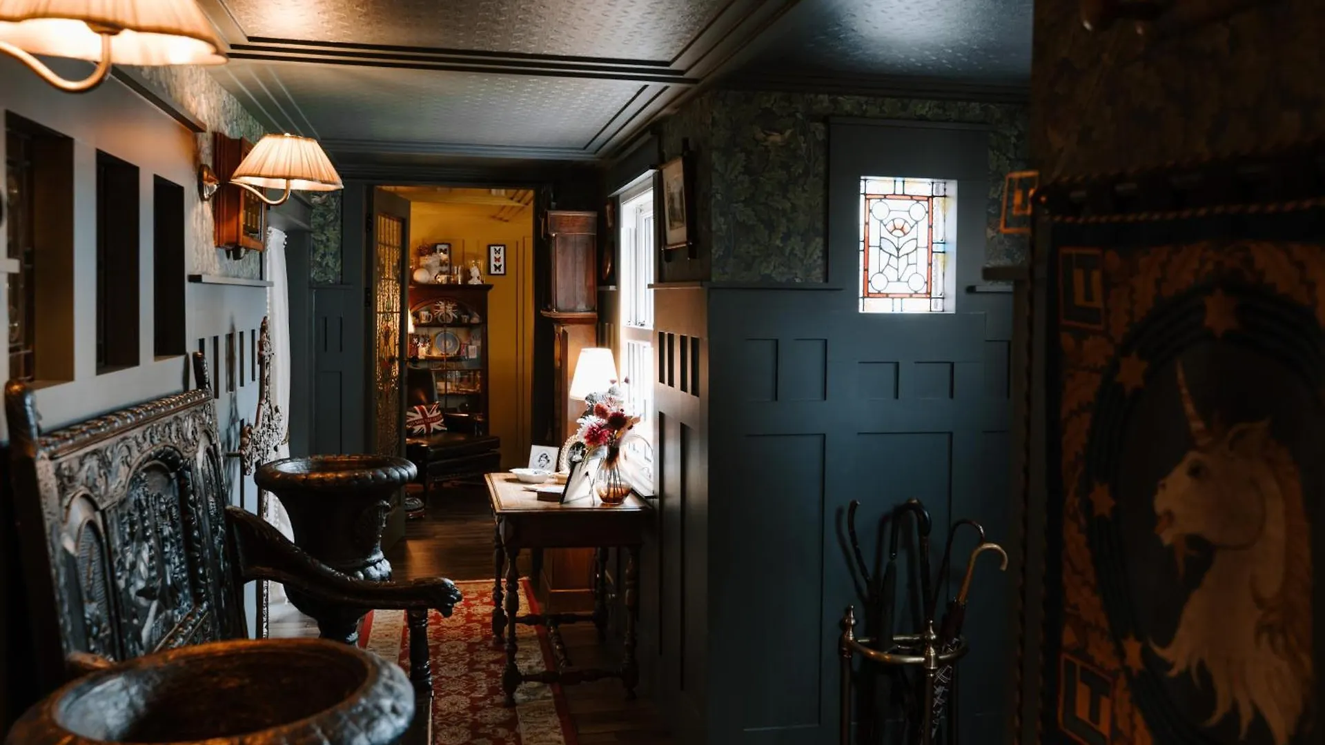 Sheddington Manor - 2 Bedroom Guest House & Cinema Belfast 0*,
